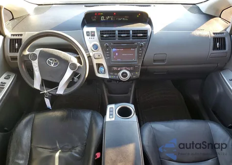 2013 Toyota Prius V z USA, uszkodzony, nr VIN JTDZN3EUXD3220062